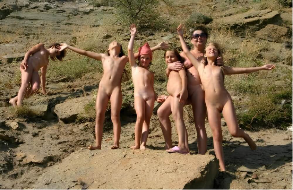 [OnnDL] Nudism in a sunny day pics