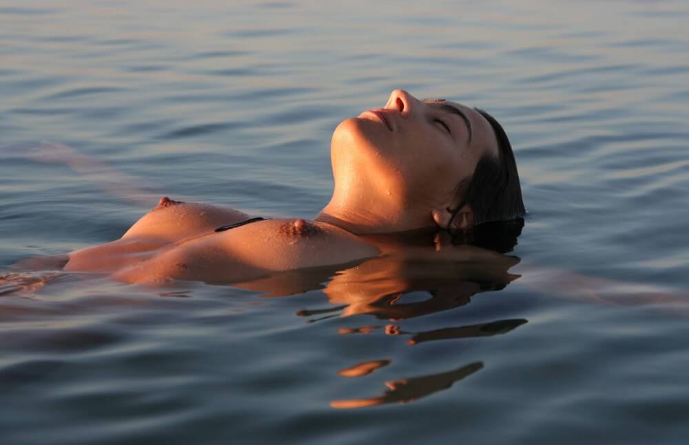 [OnnDL] Sunlight Water to the Night pics