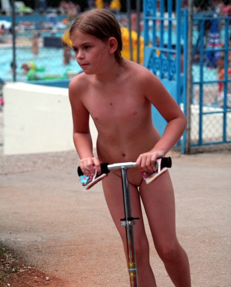 [OnnDL] Pool-Side Naturist Scooter pics