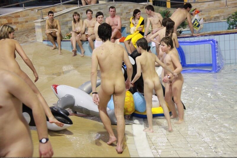 [OnnDL] Pool day celebration Big gallery