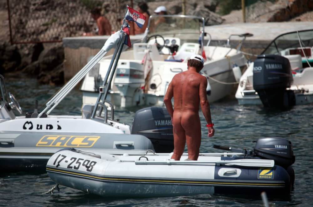 [OnnDL] Boating and Floater Waters pics