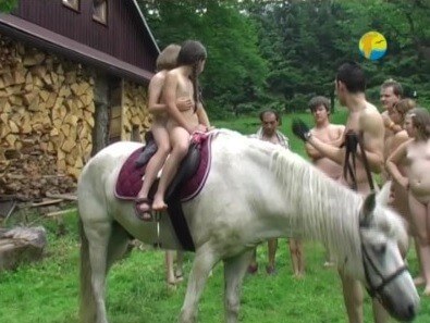 [OnnDL] Naturist Freedom: In the Sun