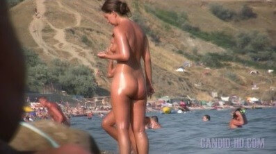 [OnnDL] Candid HD Beach adventures Full HD